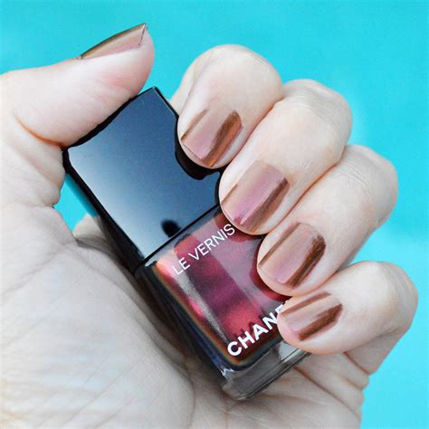 chanel opulence nail polish